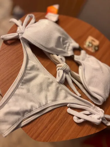 Biquine branco 