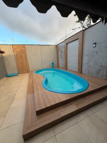 Vendo excelente casa no Parque dos Coqueiros