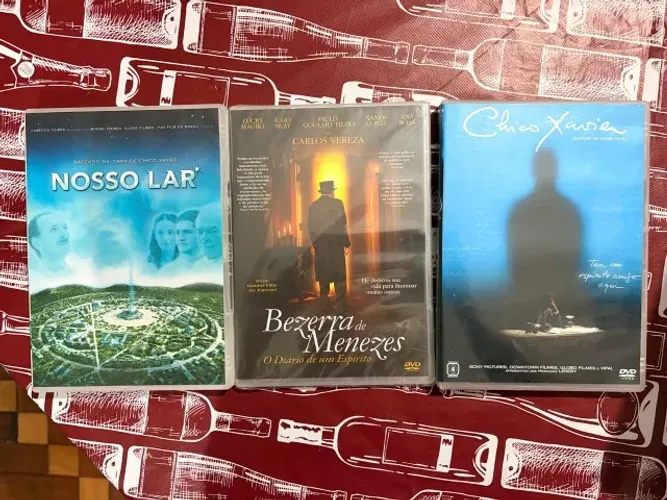 Lote com 3 DVDs de Filmes Brasileiros ? Nosso Lar, Bezerra de Menezes e Chico Xavier
