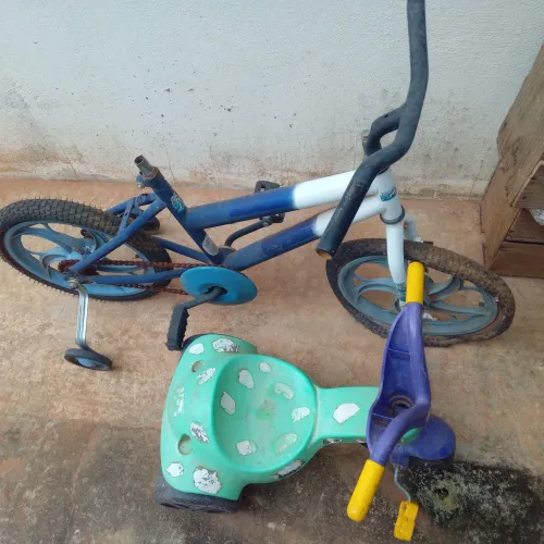Bicicleta infantil+ motoca
