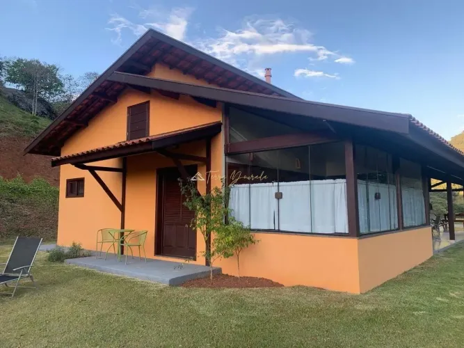 PROPRIEDADE EXCLUSIVA EM SAPUCAÍ MIRIM - MG Bairro dos Nogueiras - 85.000 m² - Alto Padrão