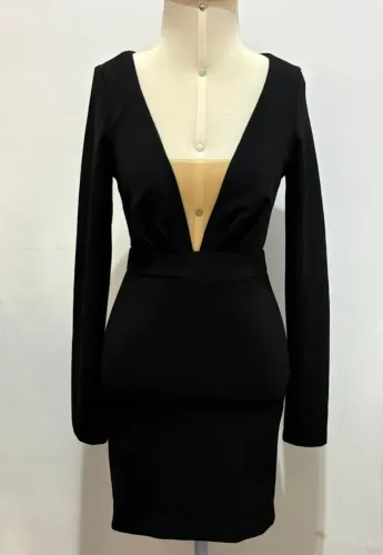 Vestido de festa curto com mangas longas Agatha