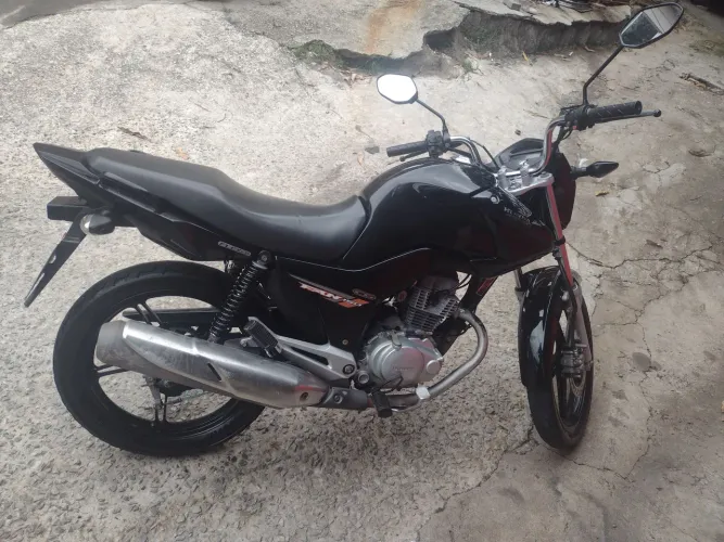 Honda CG Fan 150 Flex Preta