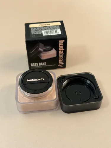 Huda Beauty Baby Bake (mini) Cor: Peach Pie