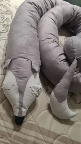 Minhocão almofada de proteção para berço ou cama