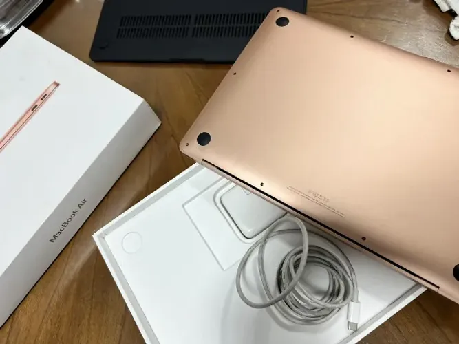 MacBook Air M1