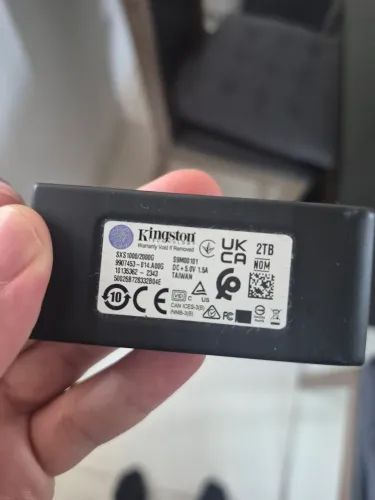 SSD Externo Portátil Kingston XS1000 2TB (Até 1050 MB/s)