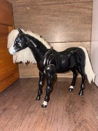 Cavalo de brinquedo 