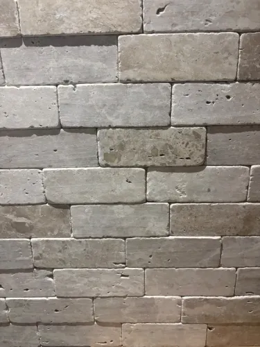 MÁRMORE TRAVERTINO NACIONAL - ANTICATO - 7,5 X 20 - SERRADO