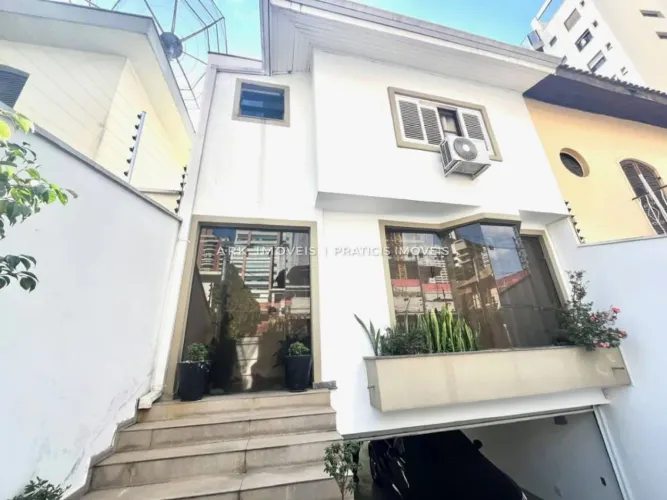 Casa para locação no Jardim Vila Mariana com 3 suítes, 4 vagas, 196m², proximo Metrô Chaca