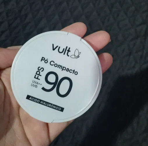 Pó compacto VULT cor médio 35 reais