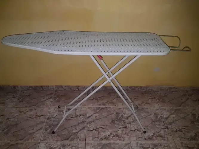 VENDO TABUA DE PASSAR ROUPA