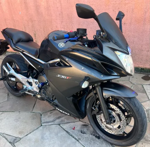 Xj6 F 2015 / 33.000km / Oportunidade