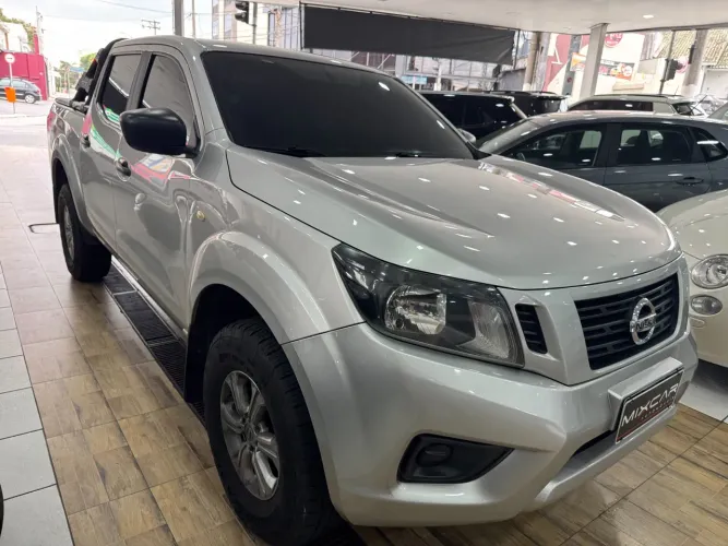 Nissan Frontier S CD 4X4 2.3 TB Diesel Mec. 2022