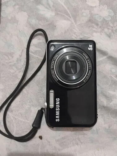 Câmera digital Samsung pl120 acompanha cartao