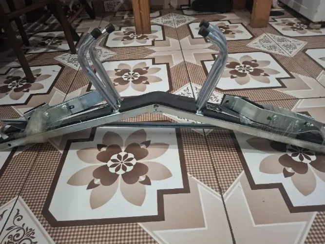 Raquer porta escadas p veículos 