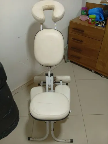Cadeira de Massagem Profissional Ajustável - Ótimo Estado