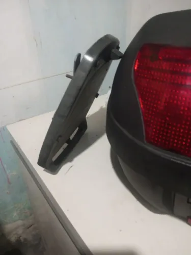 Vendo baú de moto