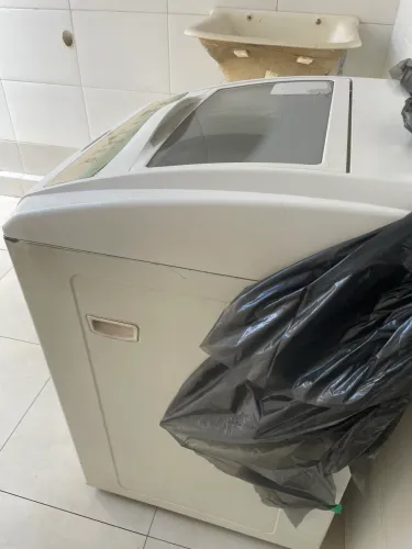 Vendo máquina de lavar 10 kilos sem defeito motivo mudança bacia de inox 