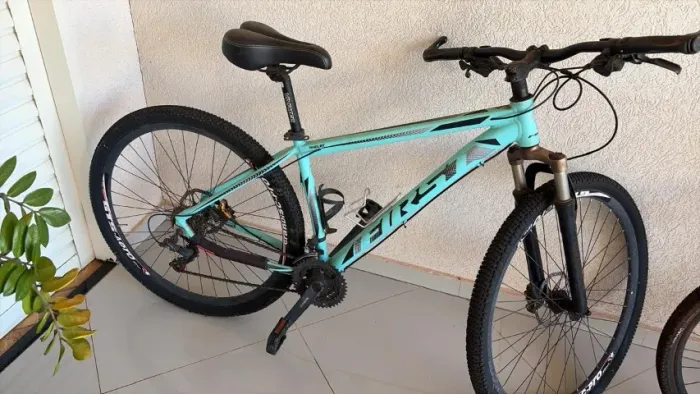 Bicicleta aluminio aro 29 só R$ 600,00