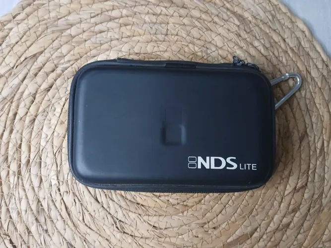 Nintendo DS Lite