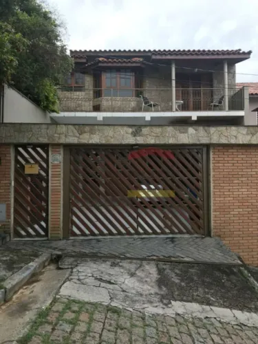 Casa com Piscina !!