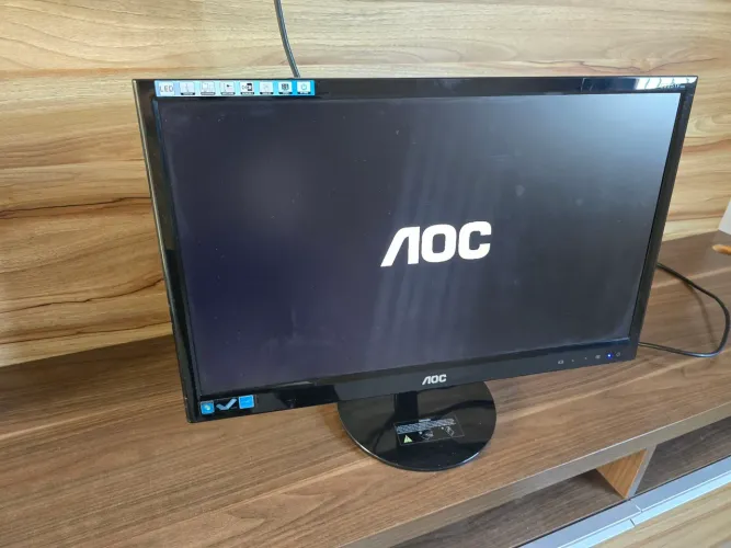 Monitor AOC 22" Widescreen