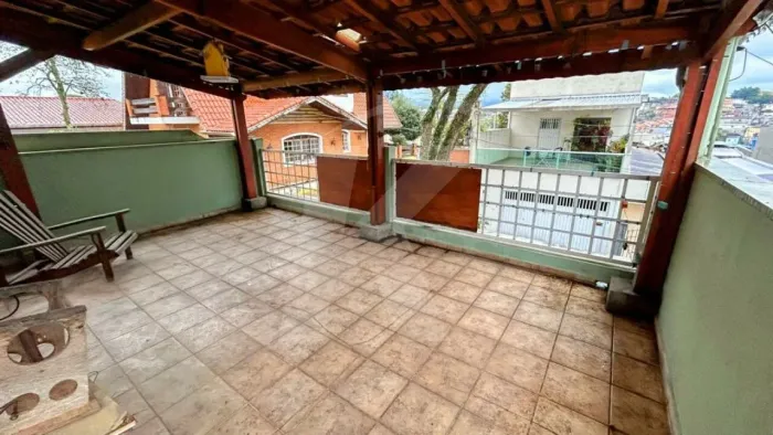 Casa 02 Dormitórios 02 Vagas para Locação Vila Mazzei