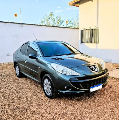 Peugeot 207 Sed. Passion XR Sport 1.4 Flex 8V 4P 2010
