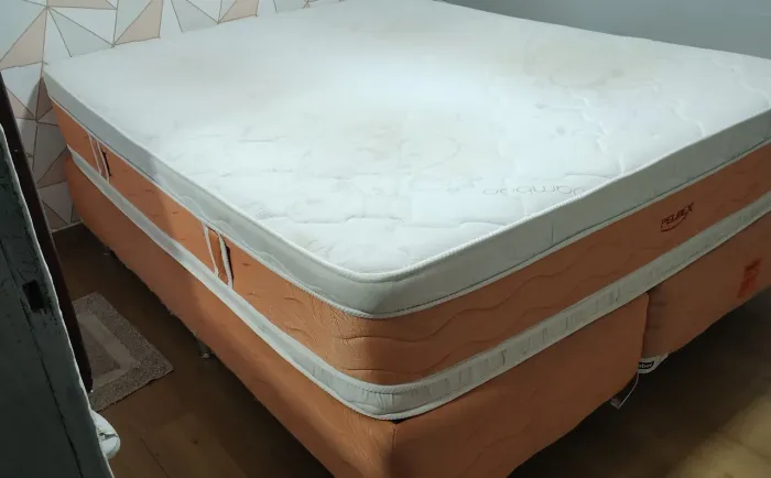 Cama Queen