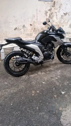 Yamaha fazer fz 25 pra jogo em carro