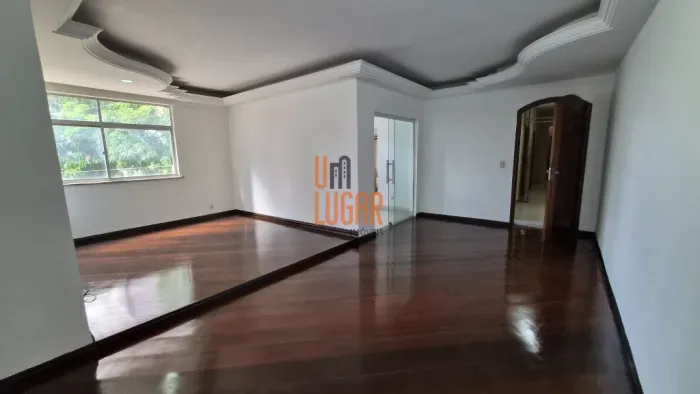 Um Lugar Imóveis vende apartamento 3 quartos no Edifício Luiz Miranda, Batista Campos, Bel