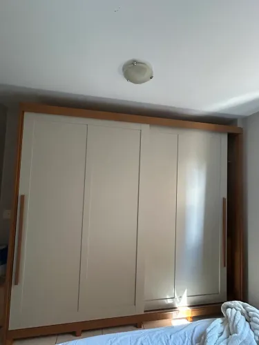 Guarda-roupa em MDF