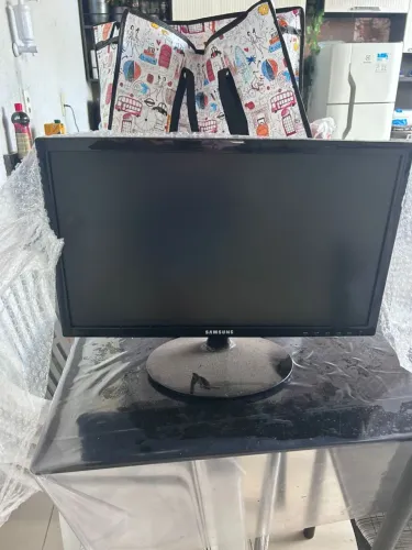Monitor Samsung 20 polegadas LCD