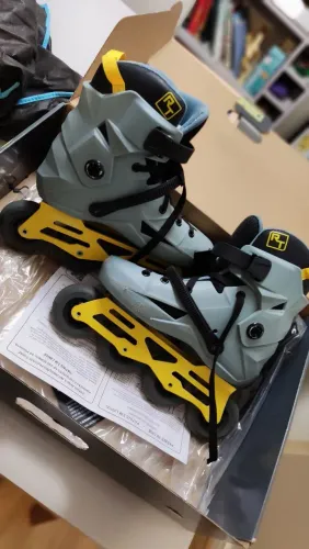 Patins Traxart Revolt Turbo Abec-9