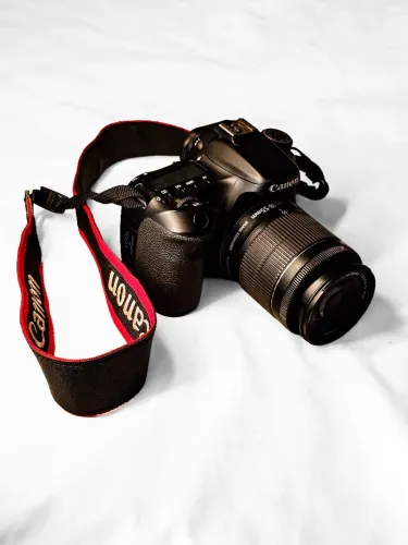 Canon 70D + lente 18-55mm