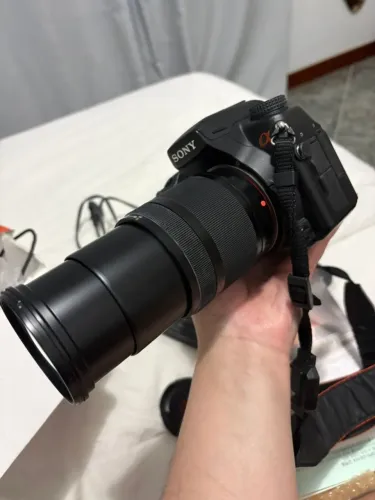 Sony Alpha A700 + 18-200mm + Kit Completo Original