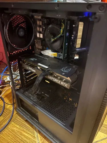Vendo PC Gamer RTX 3060 + i5-10400f ou troco por ps5 (APENAS PS5)