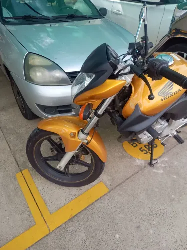 Troco por carro