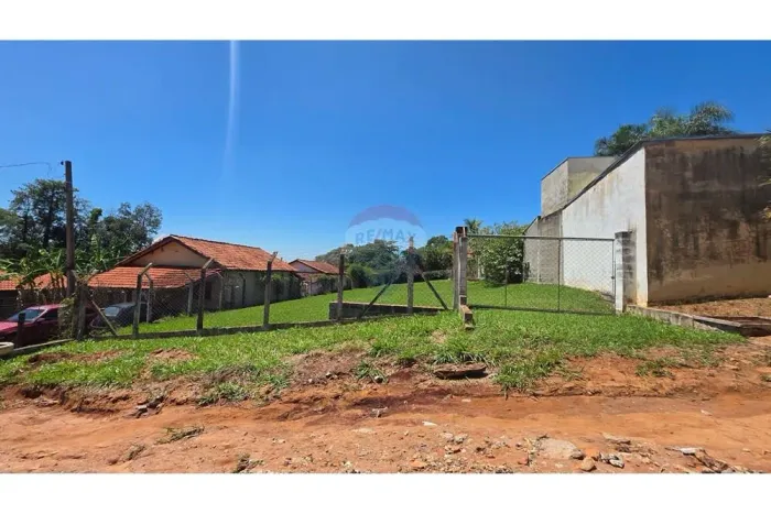 Terreno na Chácara Sol Nascente em Mogi Mirim 1005 metros por 159,000 mil.