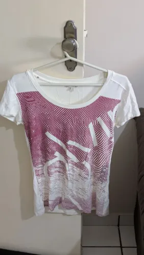 Camiseta Feminina Calvin Klein Jeans Original - Tamanho P