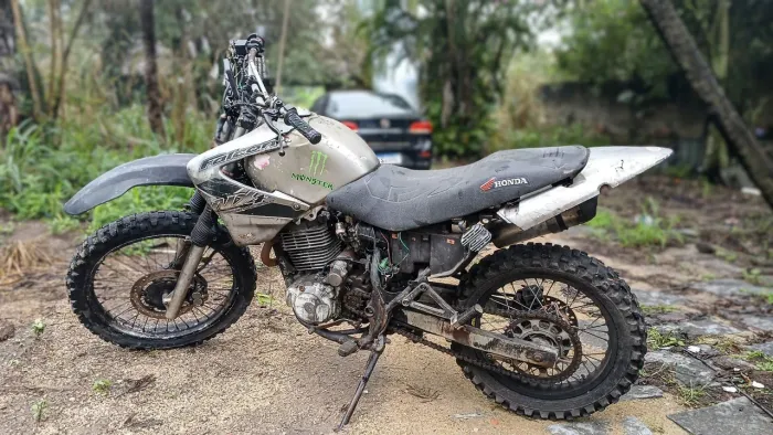 HONDA FALCON NX 400 - TOTALMENTE PREPARADA PRA TRILHA - PNEUS NOVOS - SUPER POTENTE!