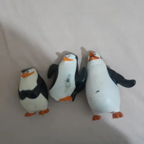 pinguins madagascar bonecos