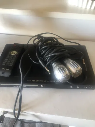 Videoke com 2 microfones Tec toy