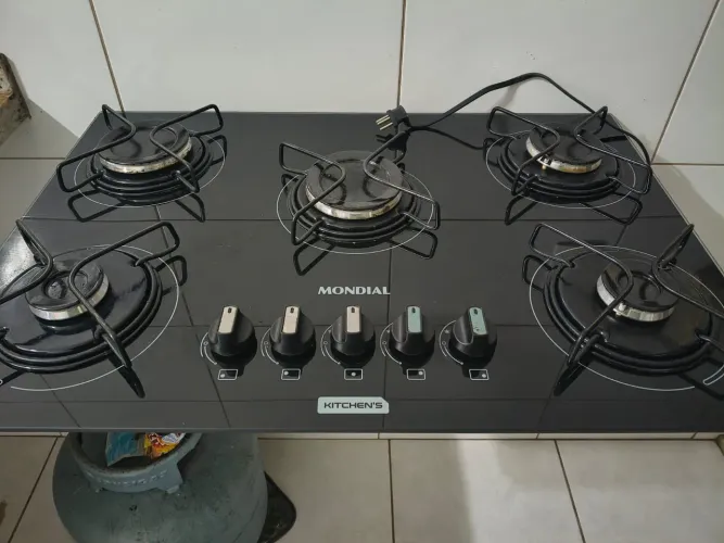 Vendo Cooktop 5 bocas, bivolt,pouco usado