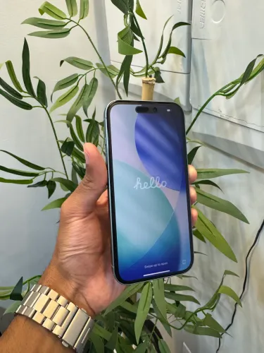 IPHONE 16 - 128GB - VERDE ÁGUA