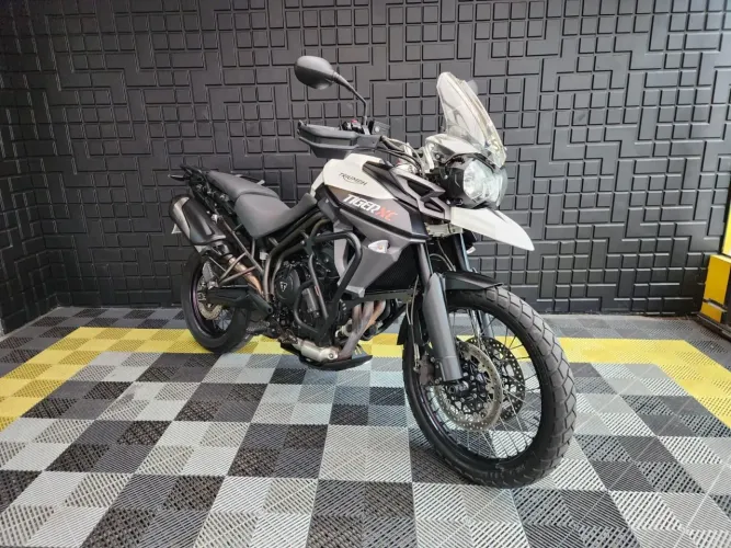 TIGER 800 XC  BRANCA 2015/2016