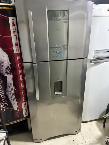 Geladeira Electrolux inox Frost free 550 litros