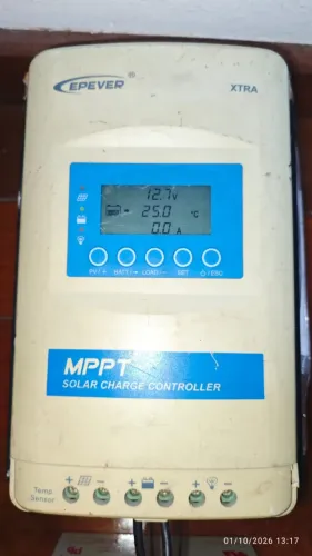 Controlador de Carga Solar MPPT EPEVER XTRA4210N1 40A