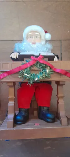 Papai Noel pianista